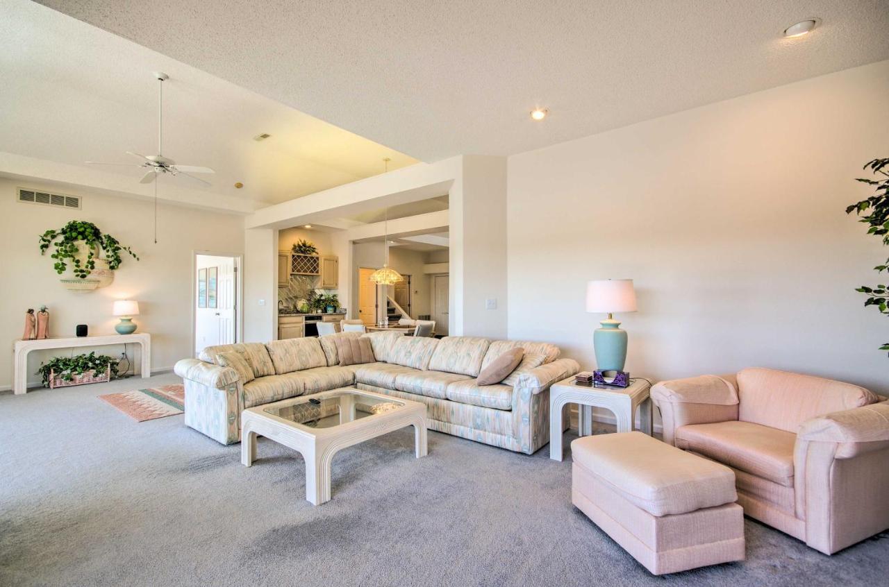 אגם אוזרק Bright Waterfront Condo With Resort Amenities! מראה חיצוני תמונה